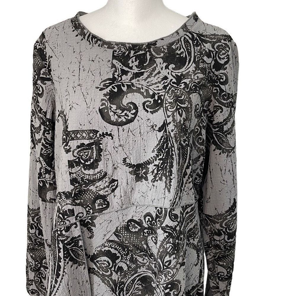 Habitat‎ Clothes To Live In Asymmetrical Blouse Paisley Print Size XS Gray Black - Picture 2 of 11